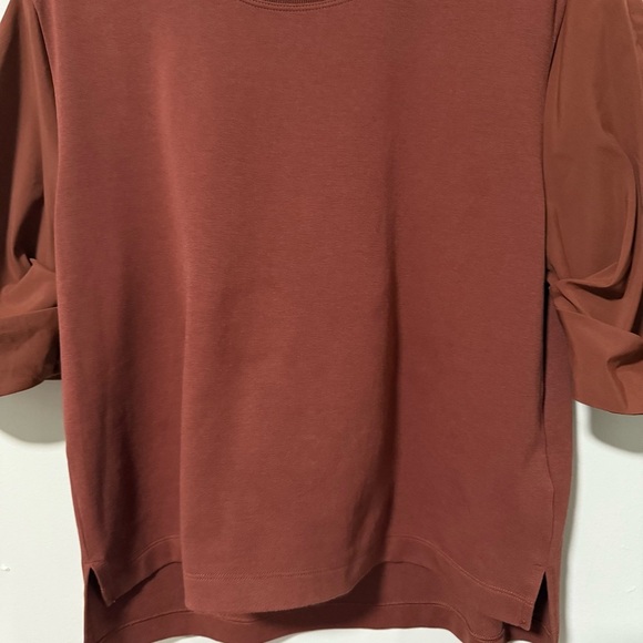 Athleta Harlow Hybrid Tee Ancient Mahogany Brown Size Small - Picture 4 of 8